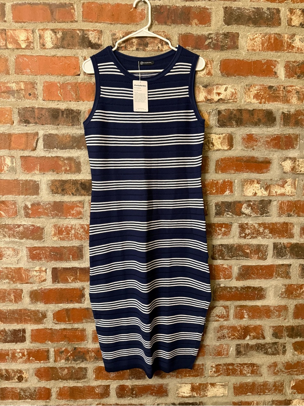 D45  PrettyGarden Sleeveless Navy and White Striped Knit Dress